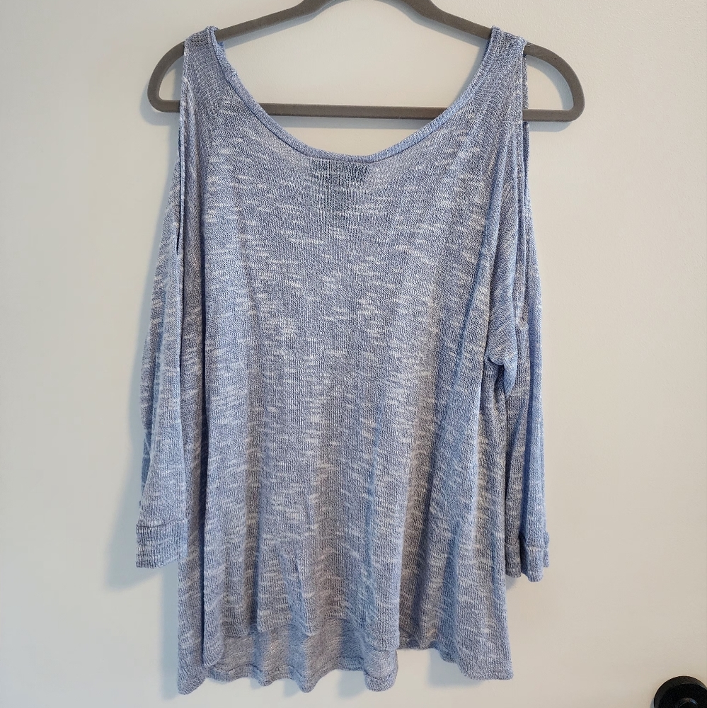 Light Blue Knit Long-sleeved Blouse